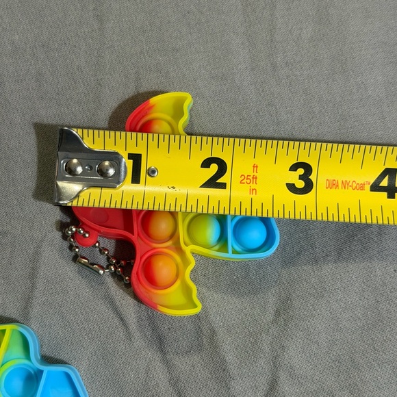 Colorful Pop Fidget Keychain Set - Picture 7 of 7